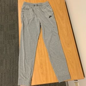 Nike Youth XL Joggers - New